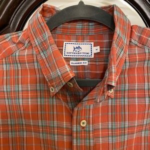 Men’s Southern Tide Button Down / Size: Medium